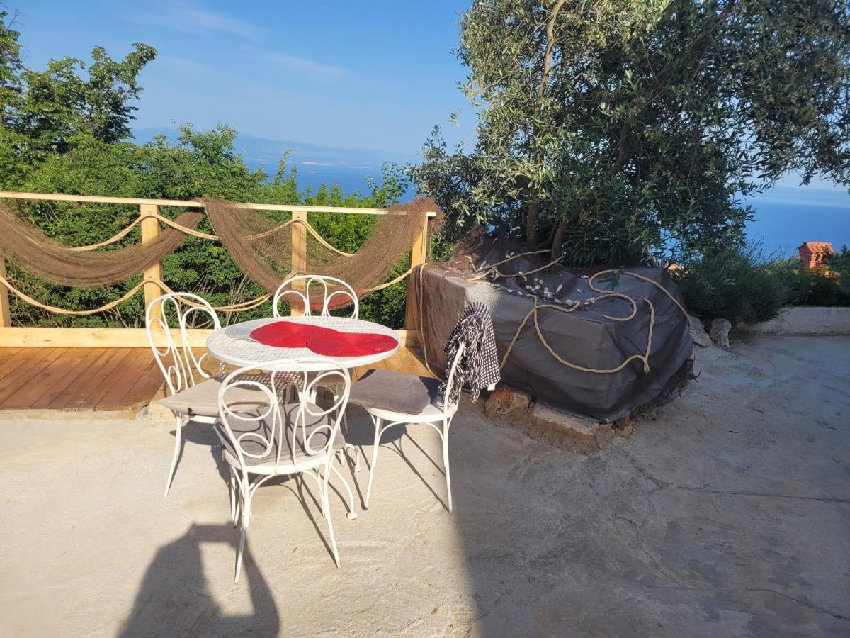 Ferienwohnung Mit Pool Kroatien Mit Meerblick Und Pool Lovran Eksteriør bilde