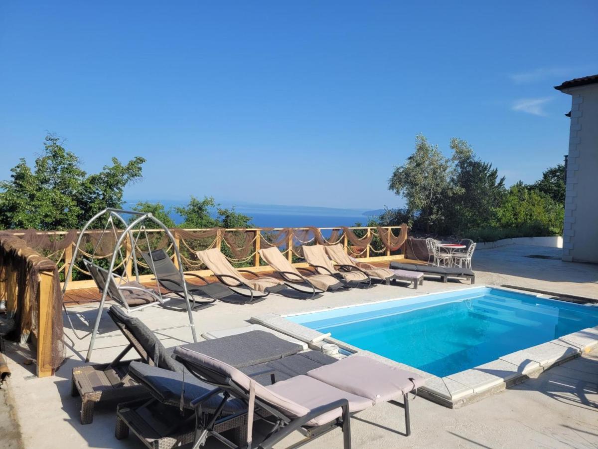 Ferienwohnung Mit Pool Kroatien Mit Meerblick Und Pool Lovran Eksteriør bilde