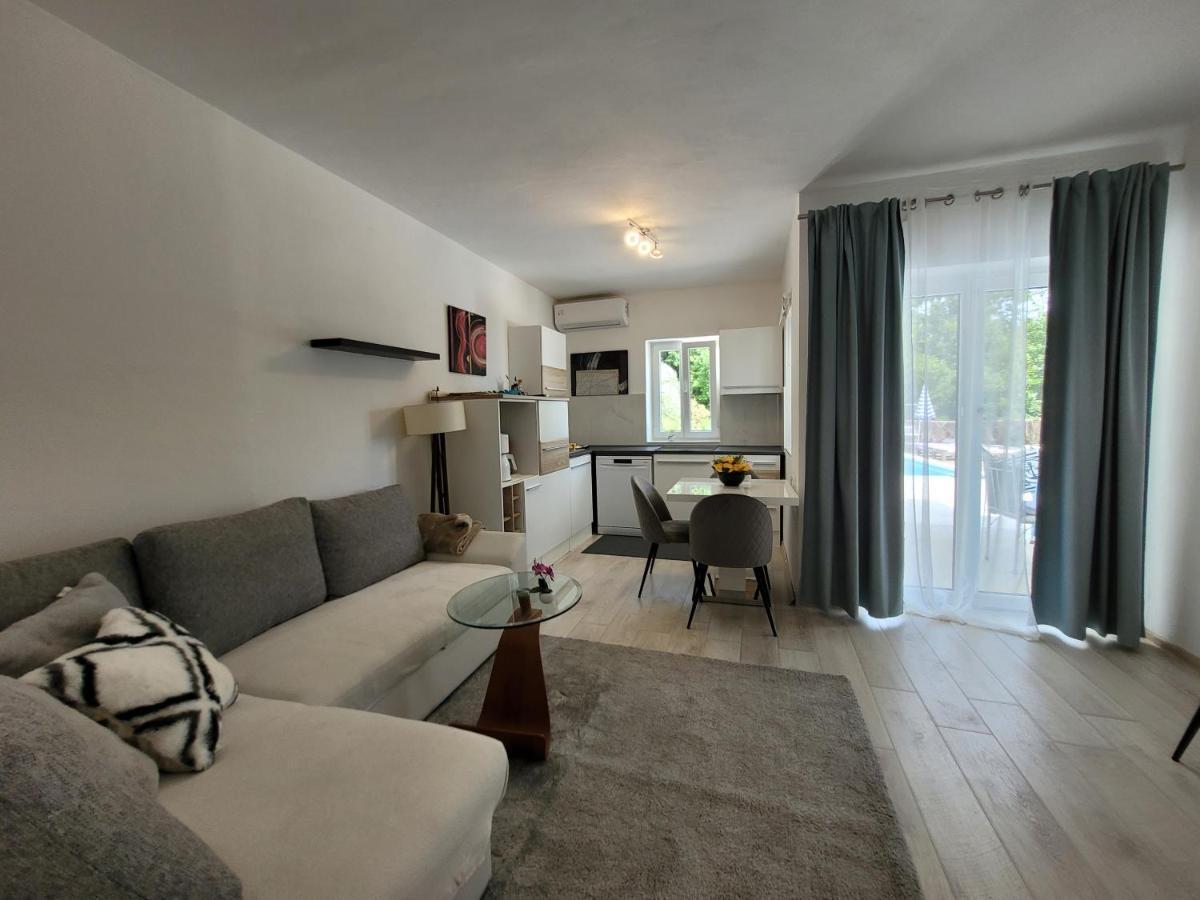 Ferienwohnung Mit Pool Kroatien Mit Meerblick Und Pool Lovran Eksteriør bilde